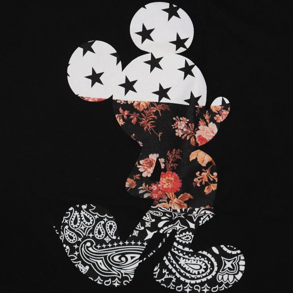 Mickey Mouse Disney Paisley Neff Shirt Medium
